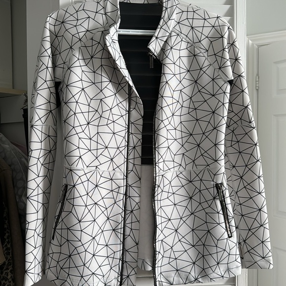 Karma White Athletic zipper jacket - Picture 3 of 3